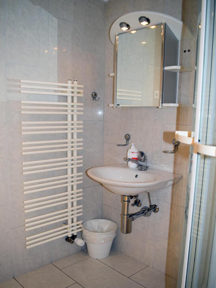 Hotel Restaurant Krebs Grenchen Ngoại thất bức ảnh